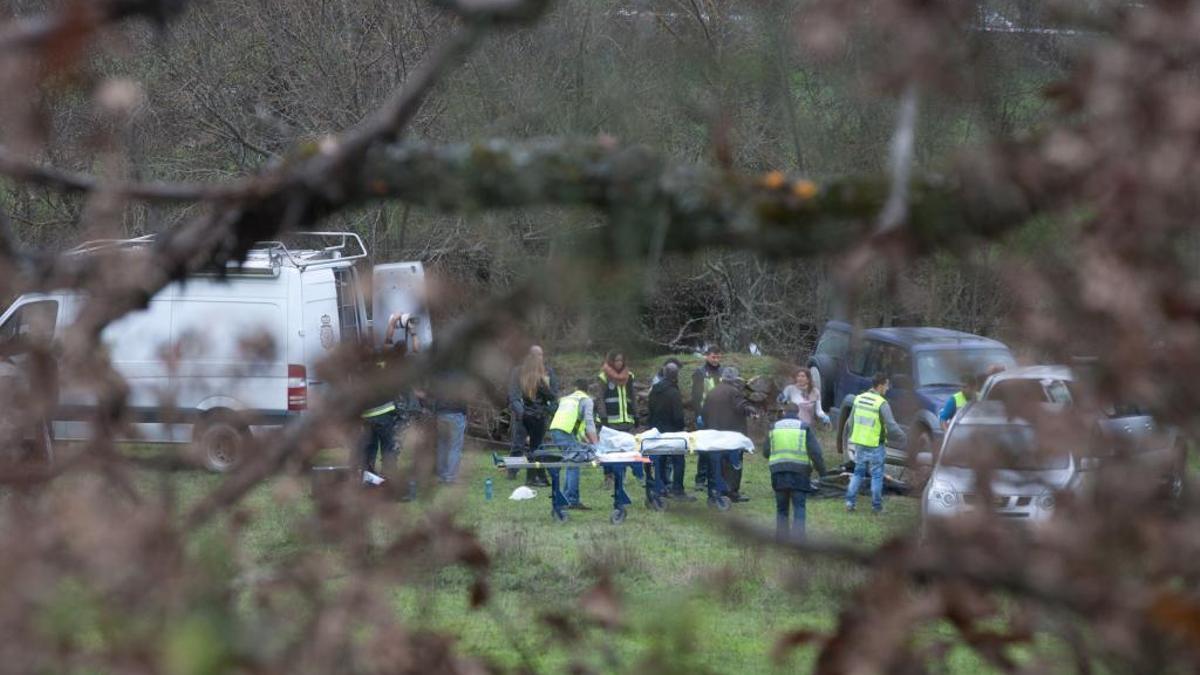 Operativo policial que se encargó de buscar los cuerpos en Aliste