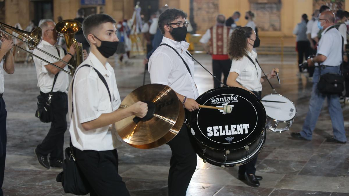 Búscate en el segundo día de Ofrenda por la calle de Caballeros (entre las 21.00 y las 22.00 horas)