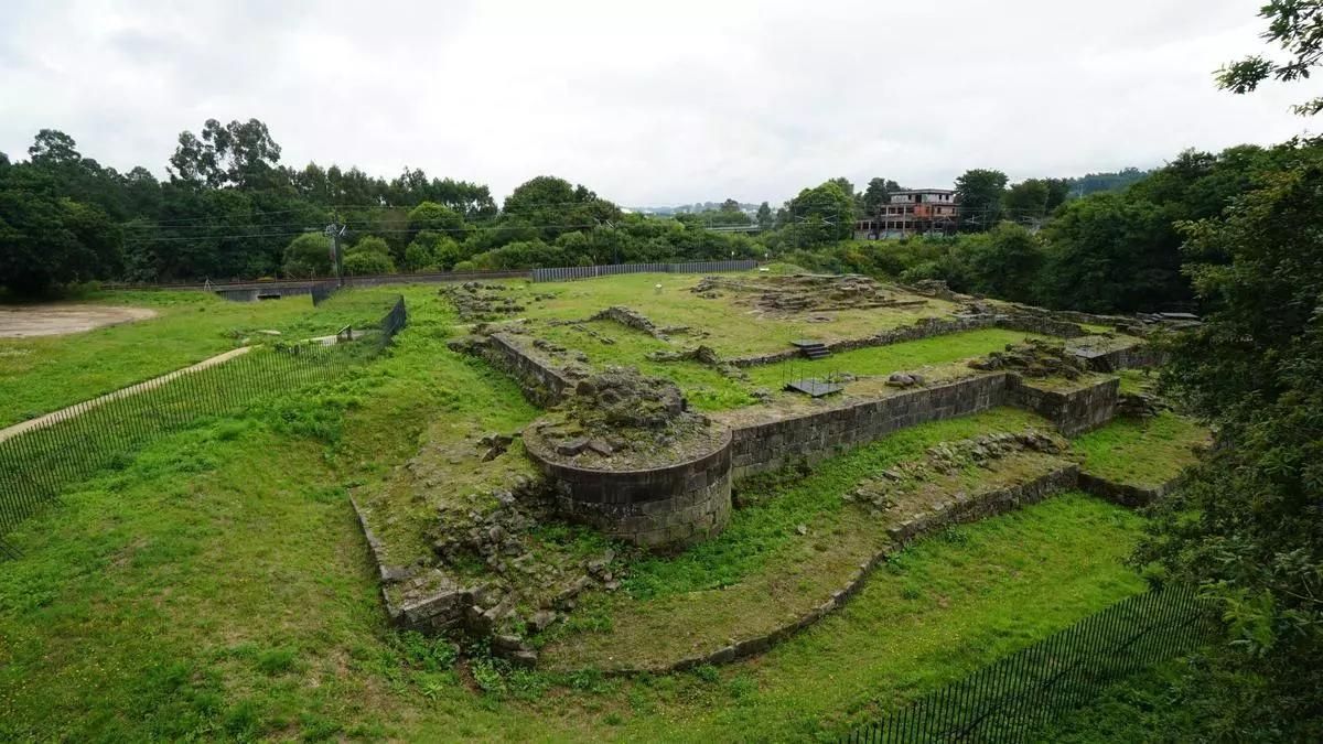 Las ruinas del castillo de Rocha Forte, en Conxo, Santiago de Compostela