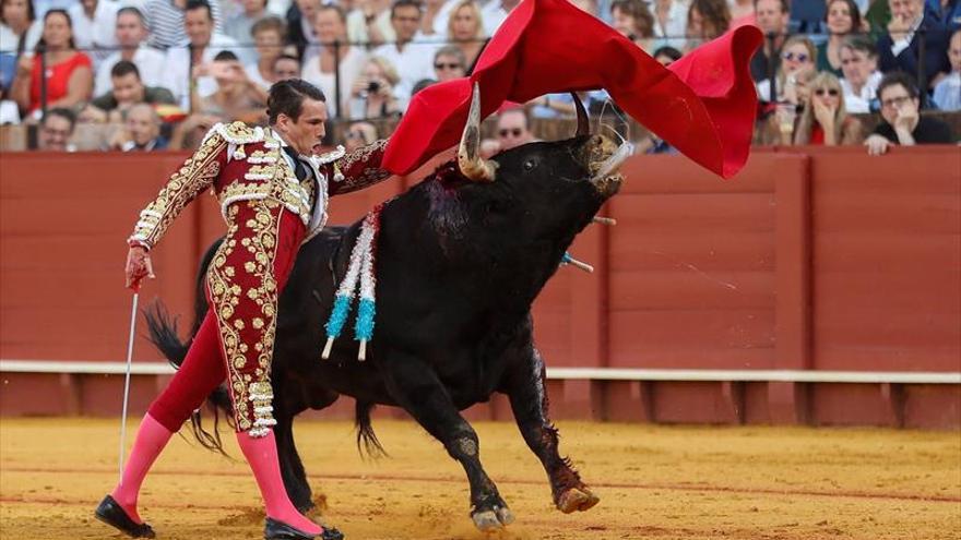 Manzanares brilla pero no remata