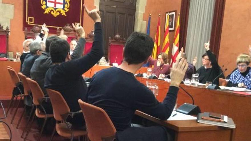 La CUP es queda sola amb la moció per fer que la plaça d&#039;Espanya canviï el nom pel de la República