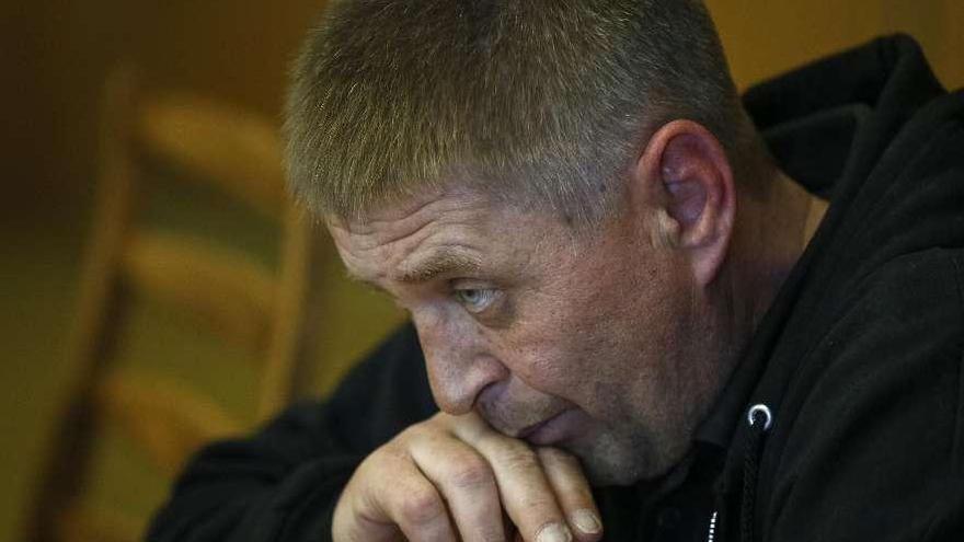 El &quot;alcalde&quot; insurrecto de Slaviansk, Viacheslav Ponomariov, ayer, en una rueda de prensa.  // Reuters
