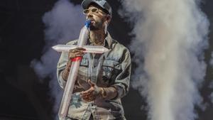 Anuel AA, en los primeros instantes de su concierto en el Palau Sant Jordi, este 22 de noviembre en Barcelona.