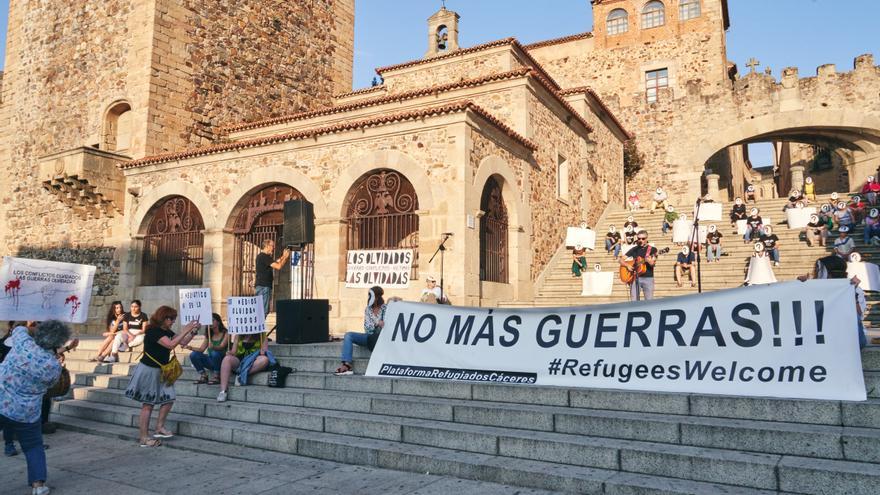 Cáceres clama en favor de la ayuda a los refugiados