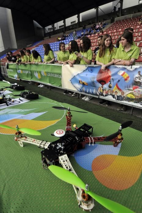 Campeonato de drones en Langreo