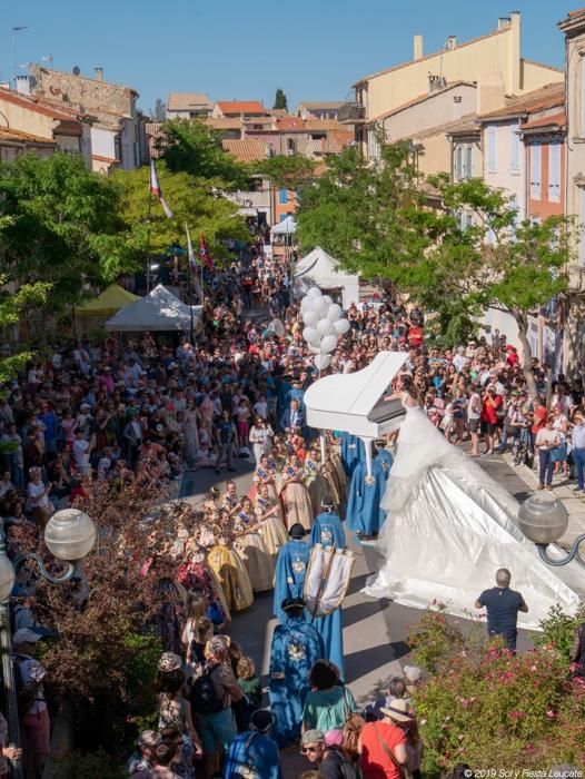 Las Fallas se exhiben en el Festival sol y Fiesta de Leucate (Francia)