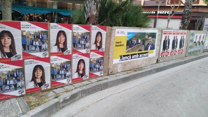 Els cartells electorals del 26-M a Llançà.