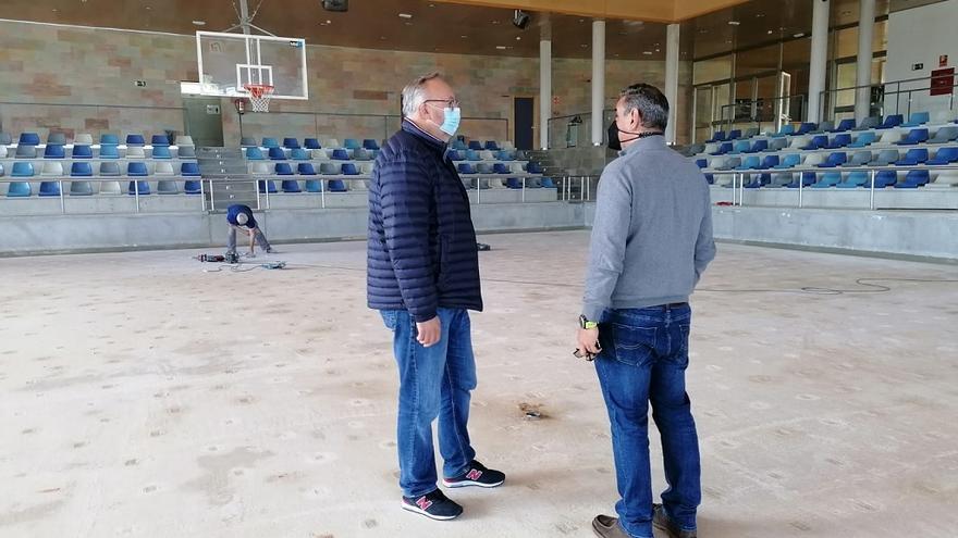 Alhaurín el Grande inicia las obras de reparación del pabellón secundario del polideportivo