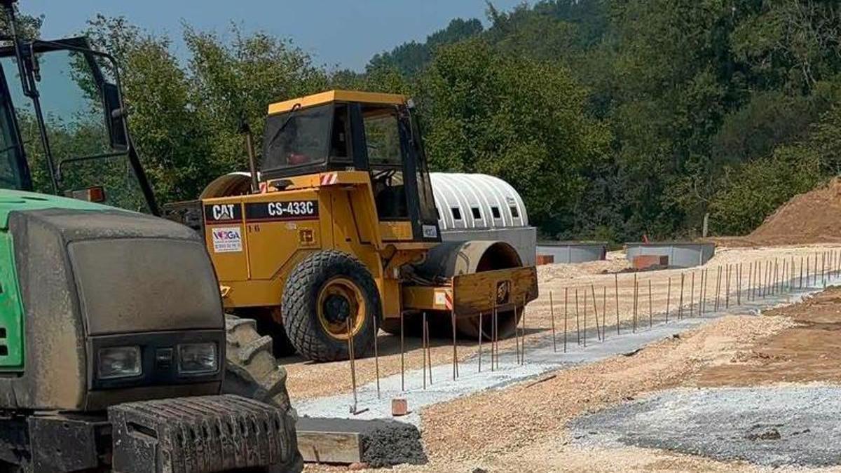 Obras en Mestas de Con.