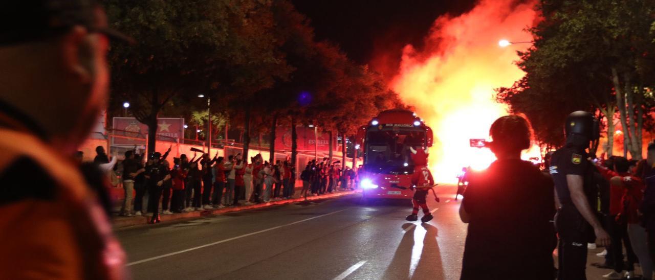 El Mallorca cuenta entre sus aficionados con un grupo ultra, fascista y nazi.