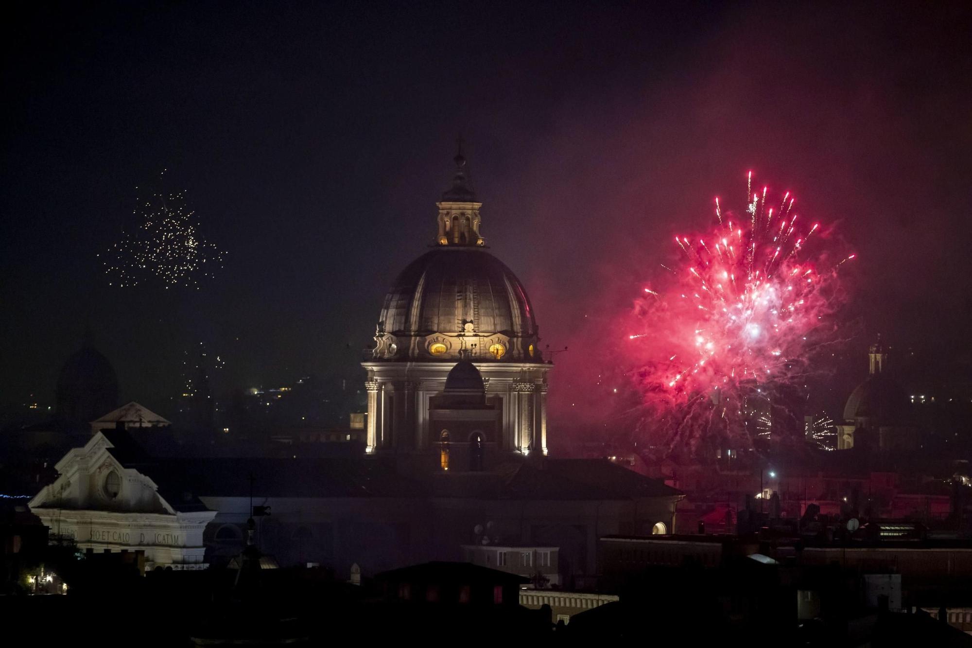 Fuegos artificiales en el mundo para recibir 2021