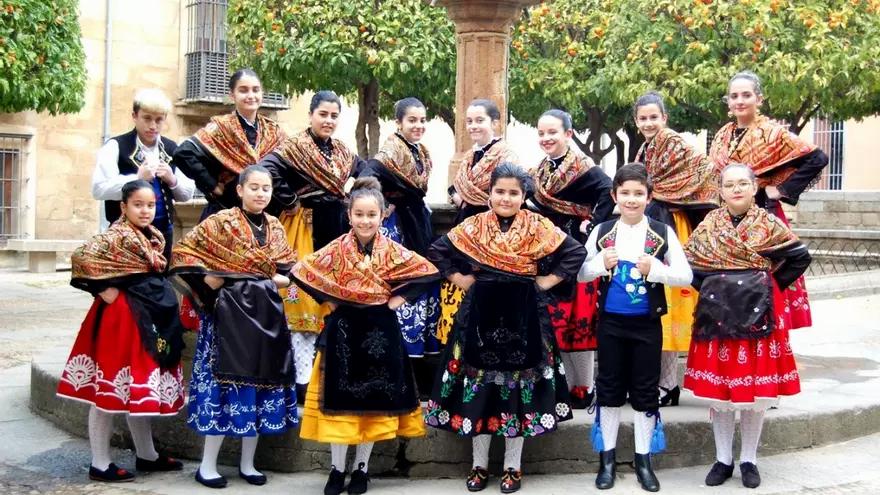 VIII Festival de folklore infantil