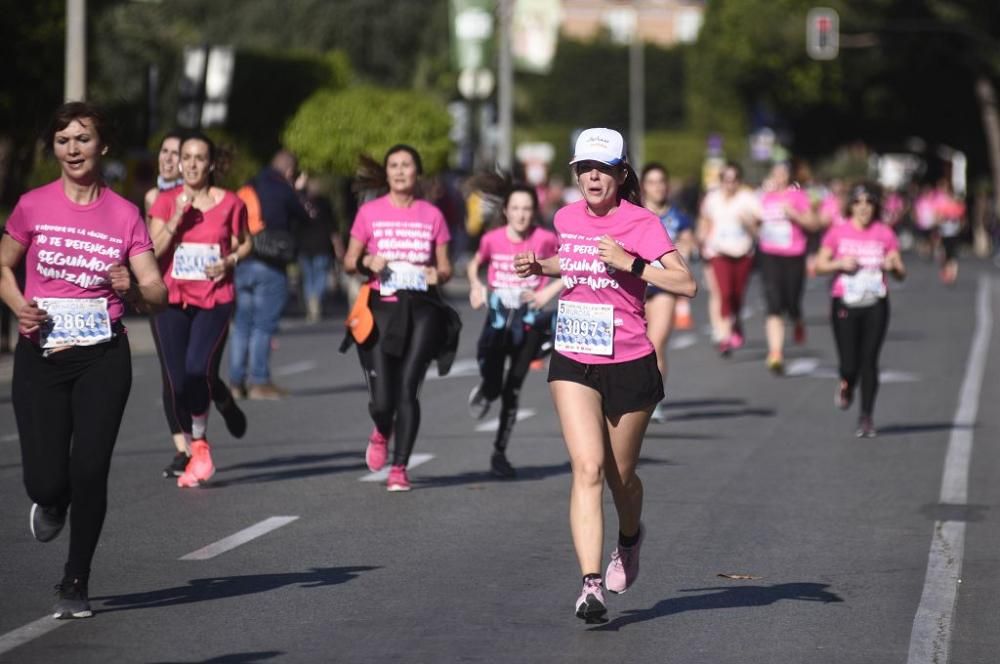 Ambiente en la V Carrera de la Mujer de Murcia