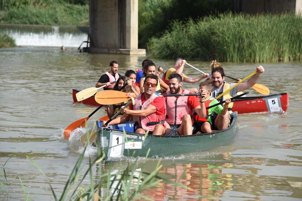 Més de 170 persones participen en la sisena Competició de Canoes al riu de Sallent