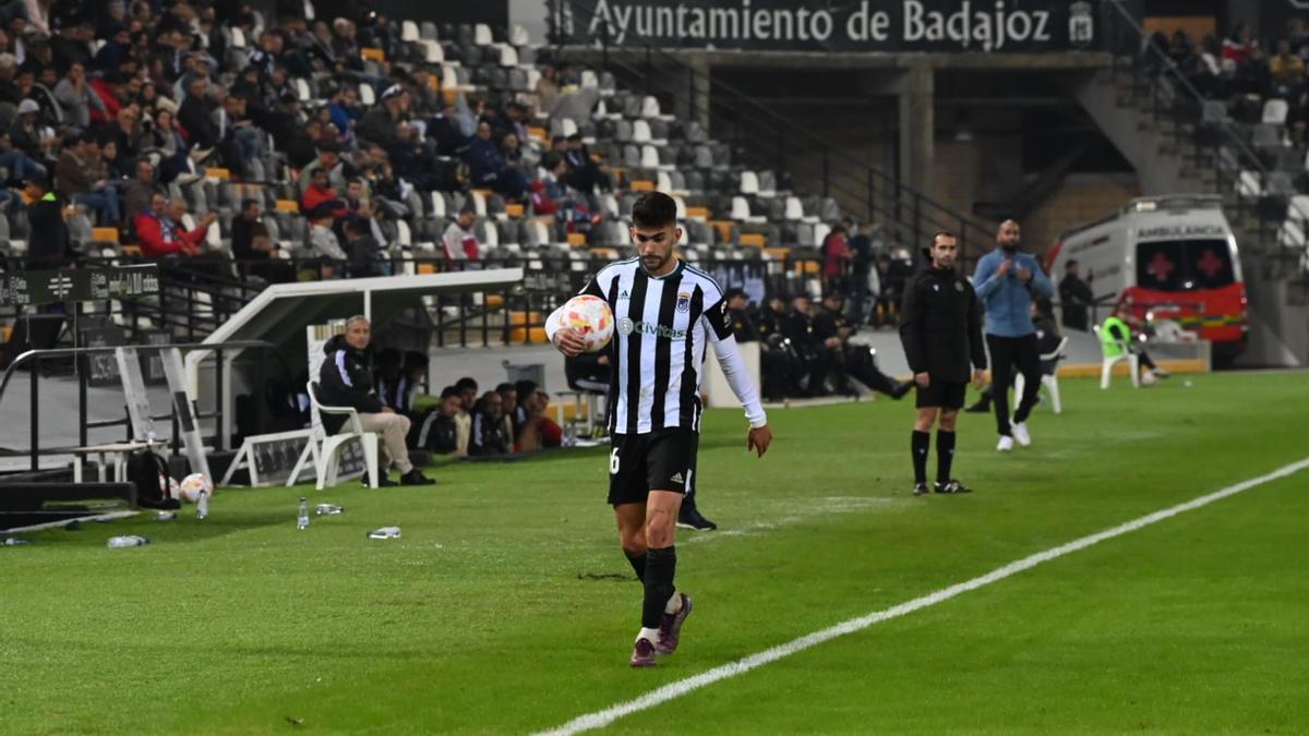 José Mas, durante un encuentro del Badajoz esta temporada