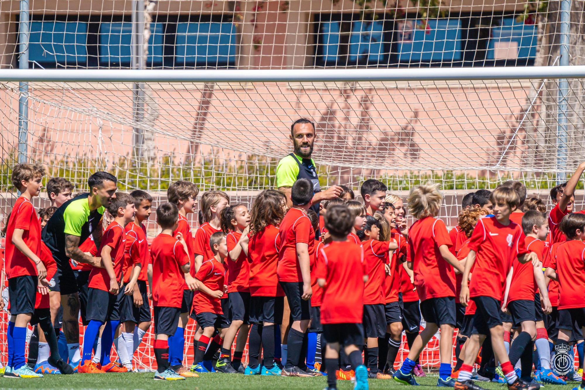 El partido más especial para 100 niños y niñas