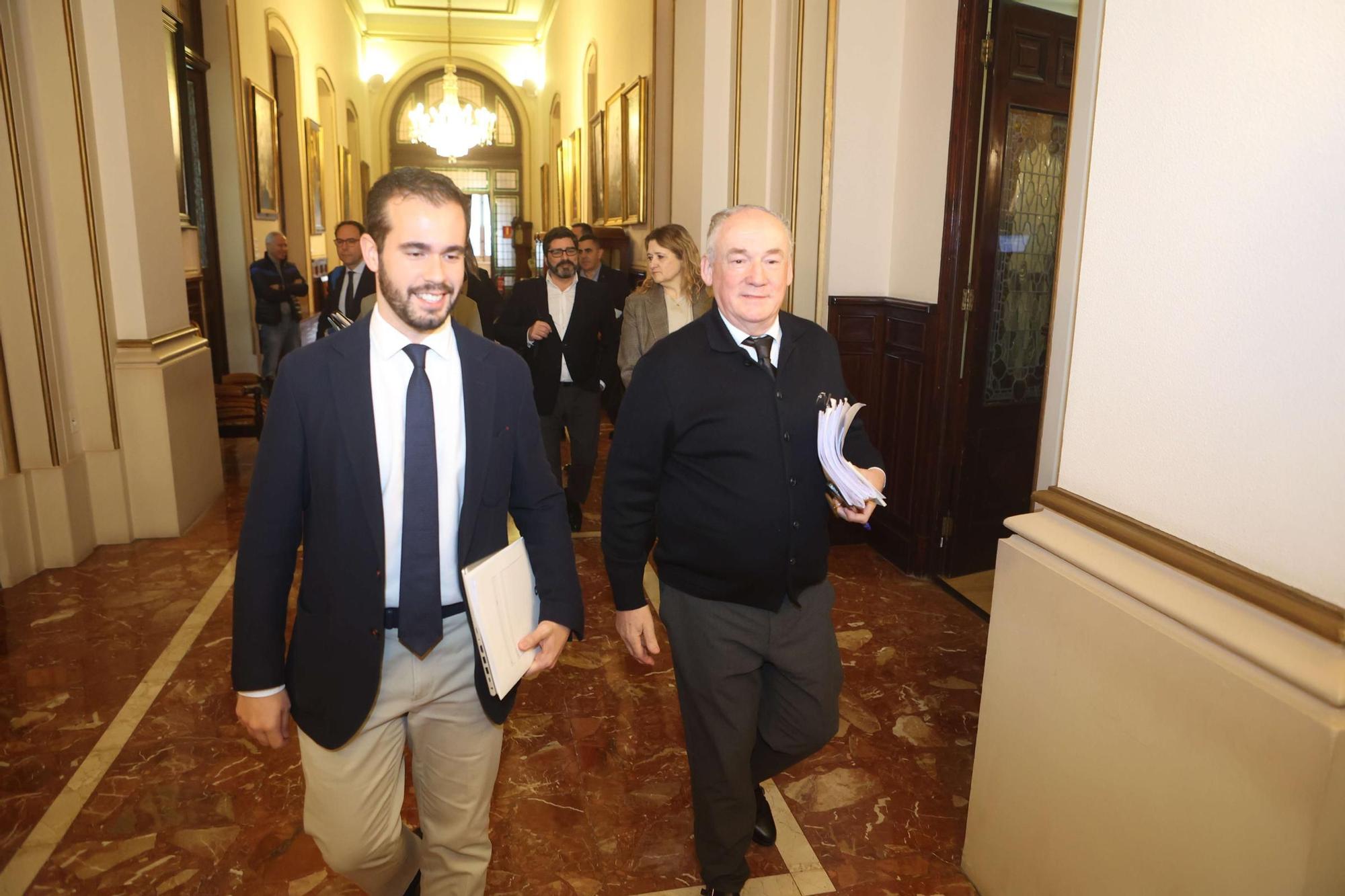 Los presupuestos de A Coruña para 2025 pasan por el pleno municipal