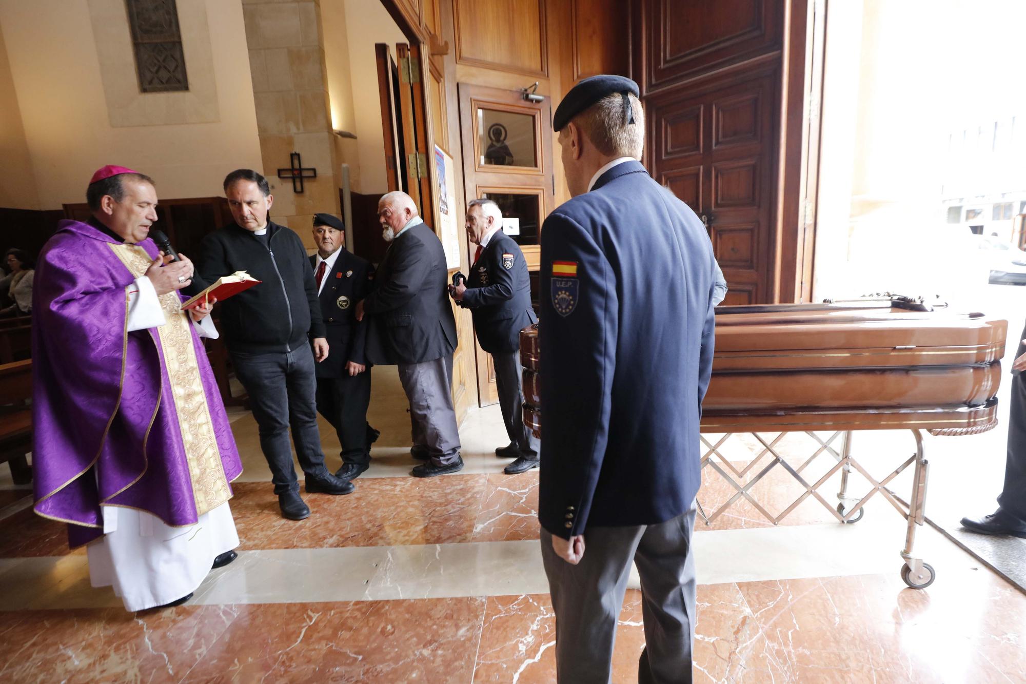 Galería de imágenes del funeral del general Alfredo Cardona