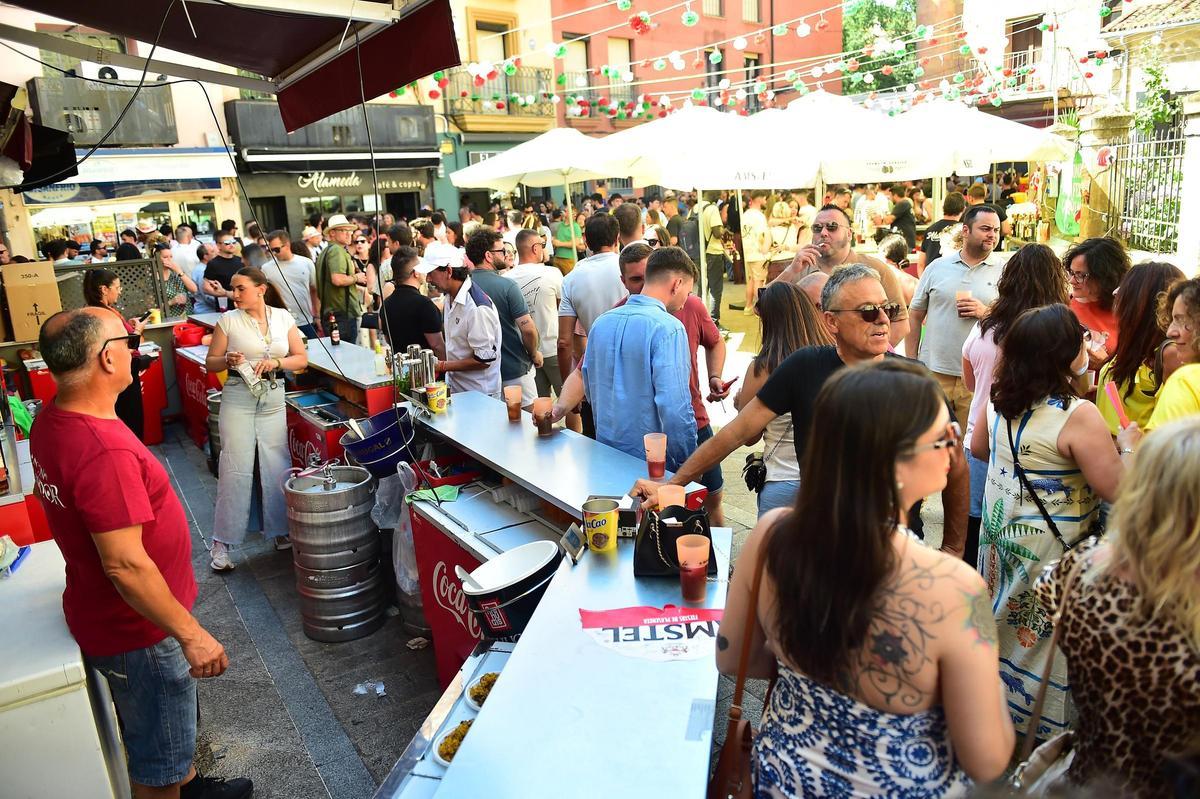 Fotogalería | Imágenes de las cañas y el ferial, este viernes en Plasencia Fotogalería | Imágenes de las cañas y el ferial, este viernes en Plasencia