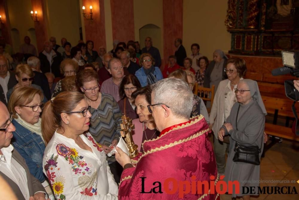 La Cruz de Impedidos pasa por el convento del Carm