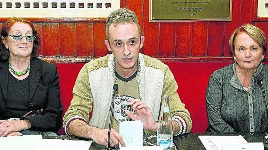 El escritor Rafael Balanzá gana el premio de Novela Café Gijón - La Opinión  de Murcia
