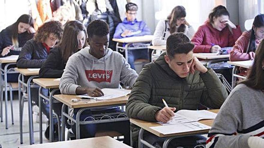 Prop de 8.000 estudiants gironins de quart d&#039;ESO es posen a prova