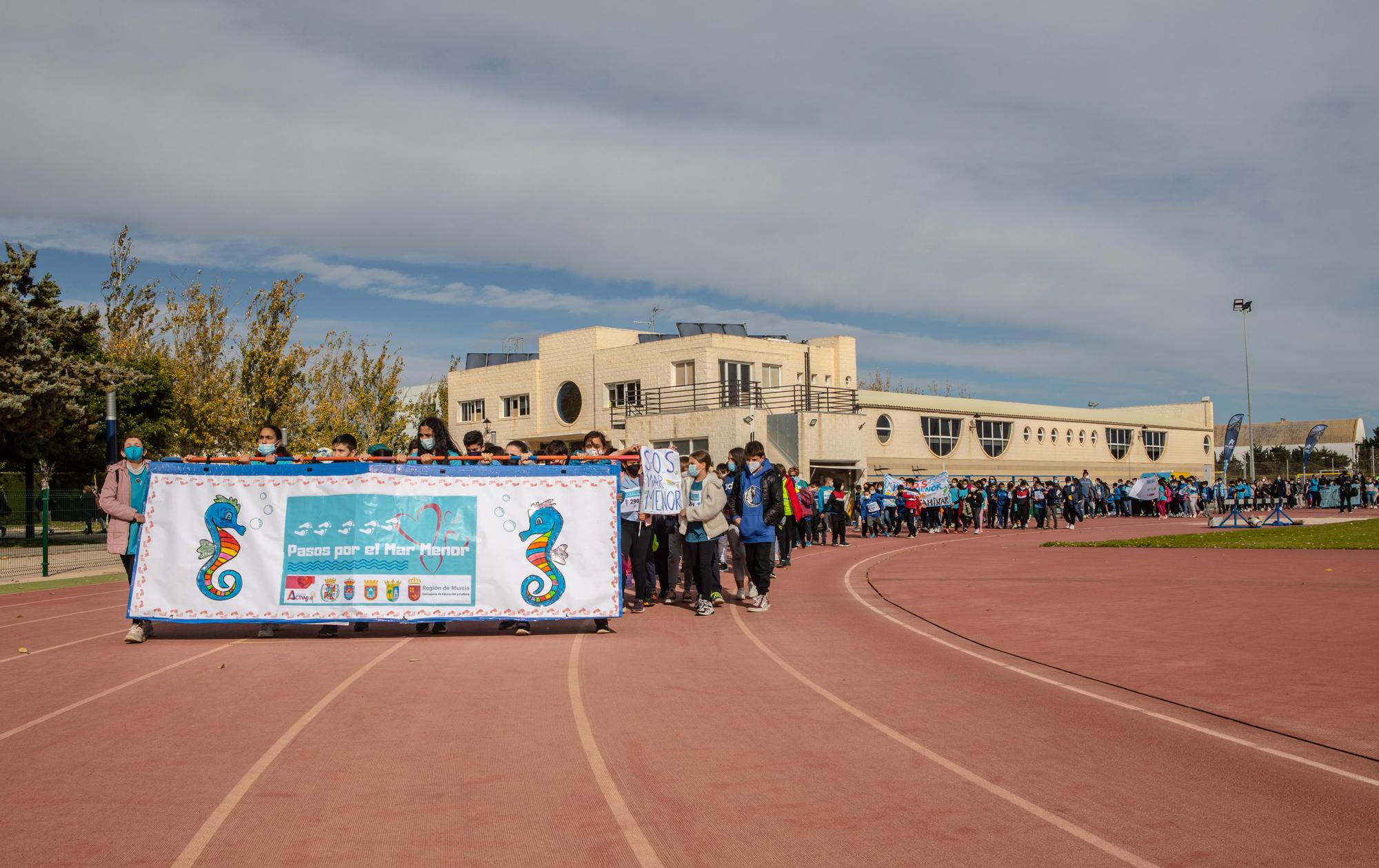 Colegios de San Javier lanzan un SOS por el Mar Menor