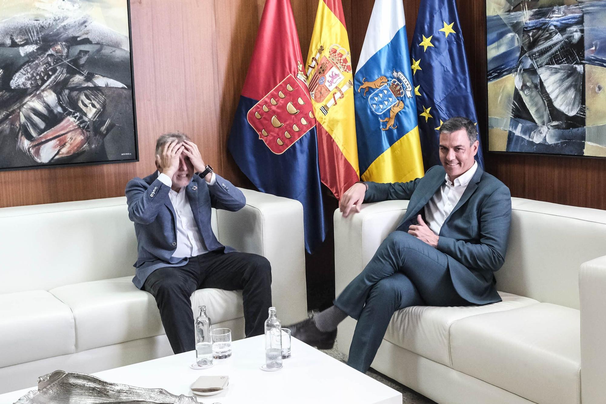 Encuentro entre Pedro Sánchez y Ángel Víctor Torres en el Cabildo de Lanzarote