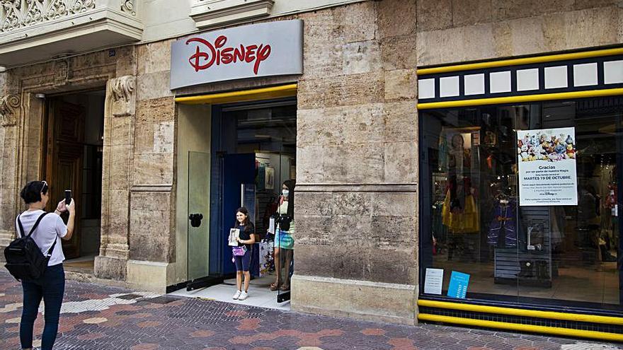 Disney cerrará su tienda en València para crecer 'online' - Levante-EMV