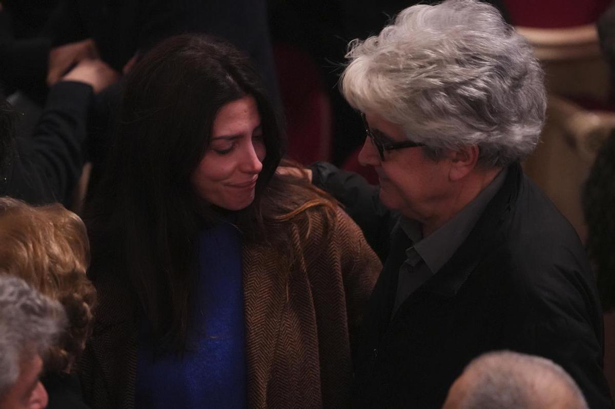 La actriz Bárbara Lennie, con Chema Prado, marido de Marisa Paredes.