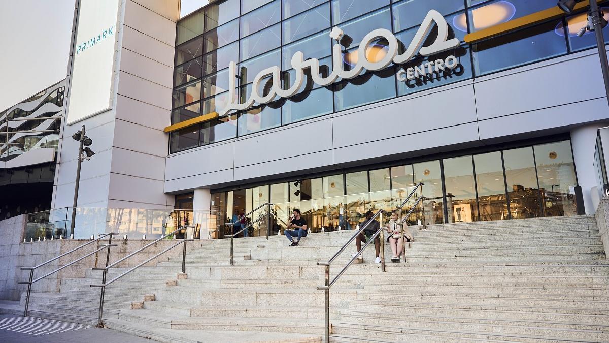 La fachada del centro comercial Larios de Málaga.