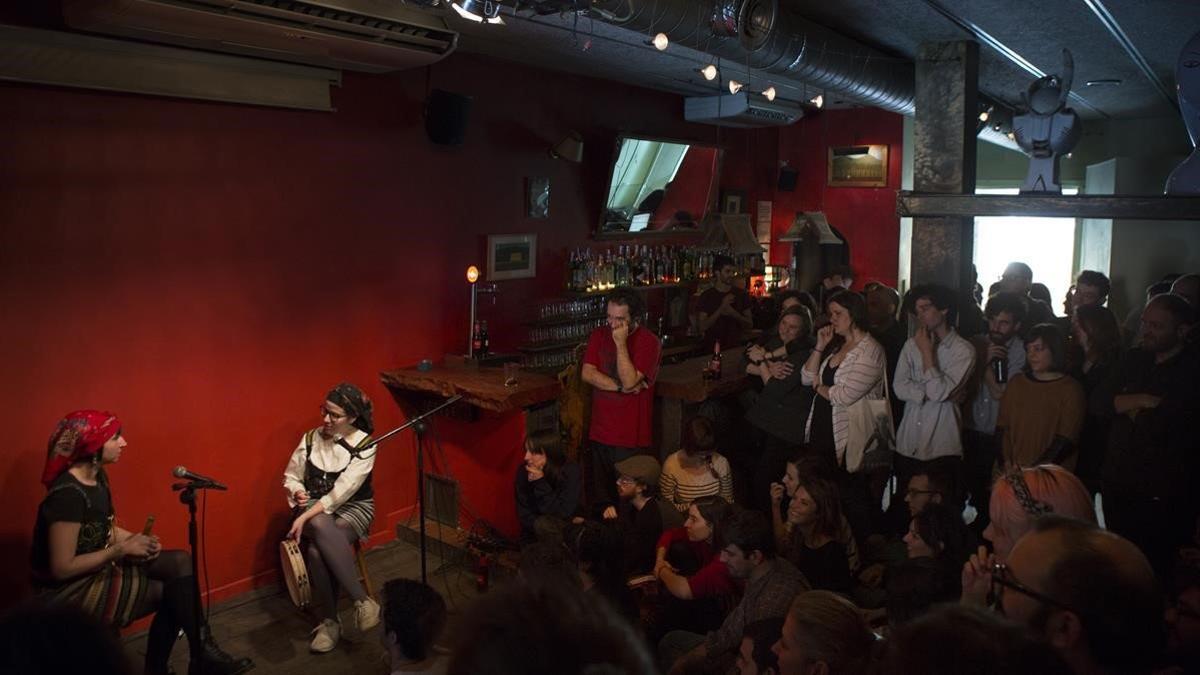 Concierto en el bar Heliogàbal.