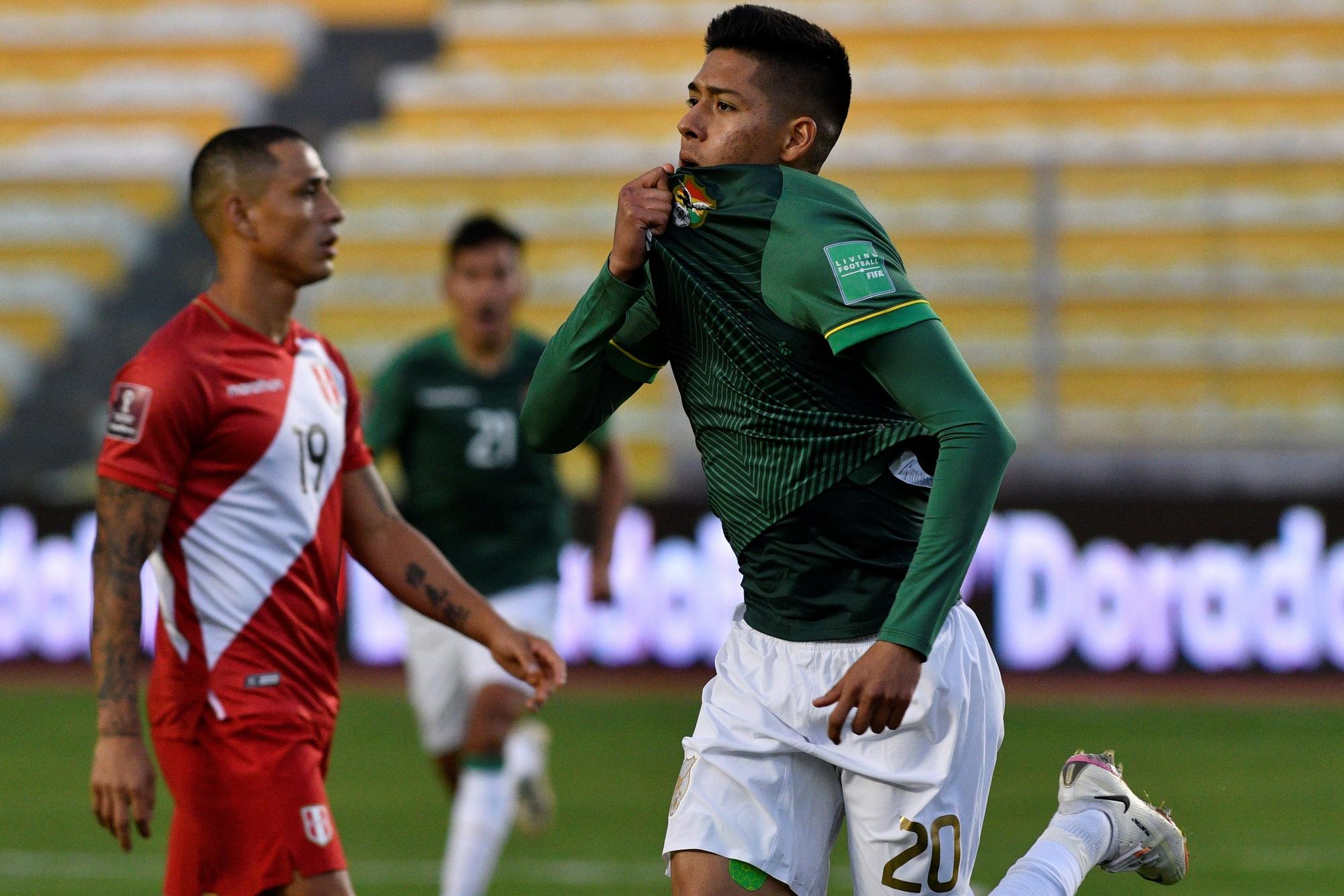 Ramiro Vaca celebra su gol ante Perú
