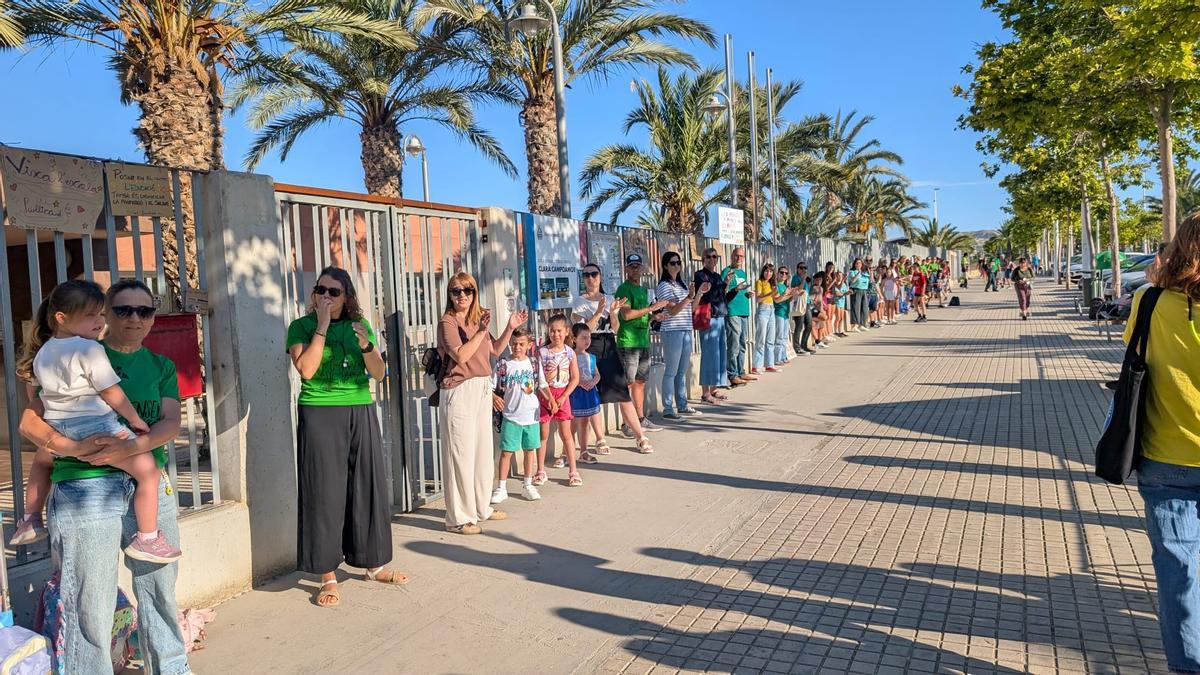 La portavoz del Clara Campoamor entiende que la situación actual está siendo “muy desgastante” tanto para las familias como para el profesorado