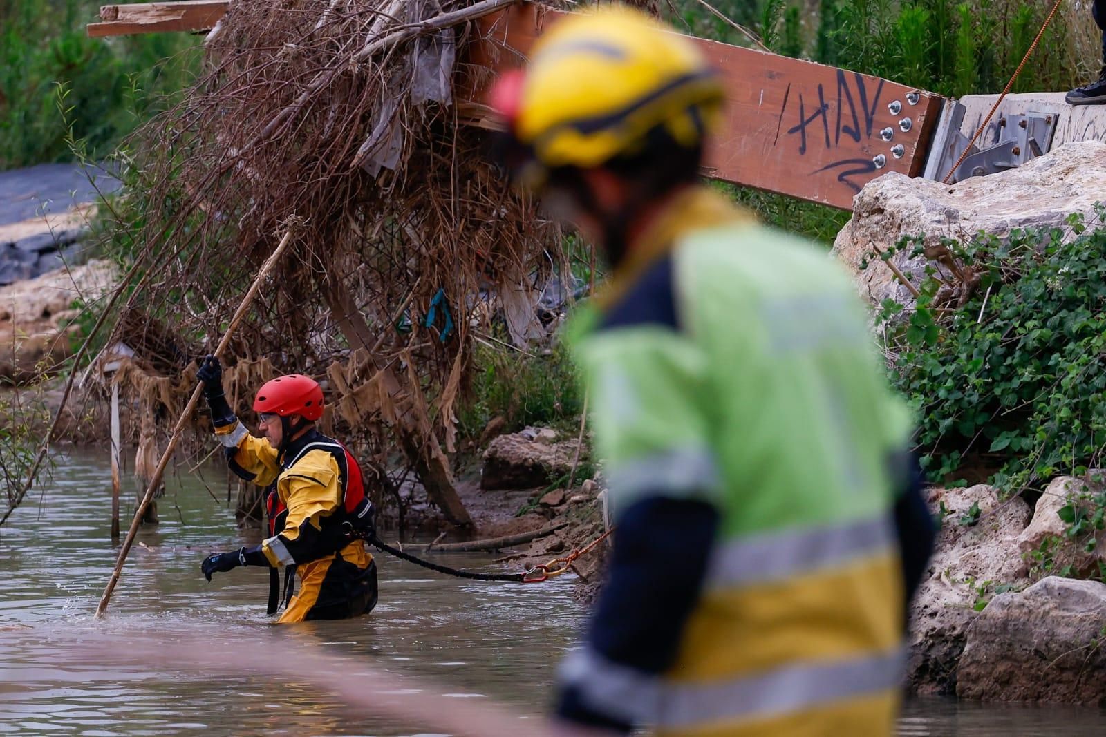 Buscan a un joven desaparecido en el río Túria