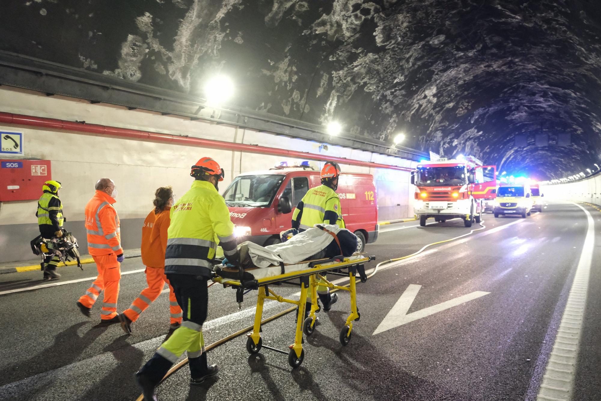 Accidente con incendio y dos heridos graves en el túnel de Villena: así ha sido el simulacro en la autovía A-31