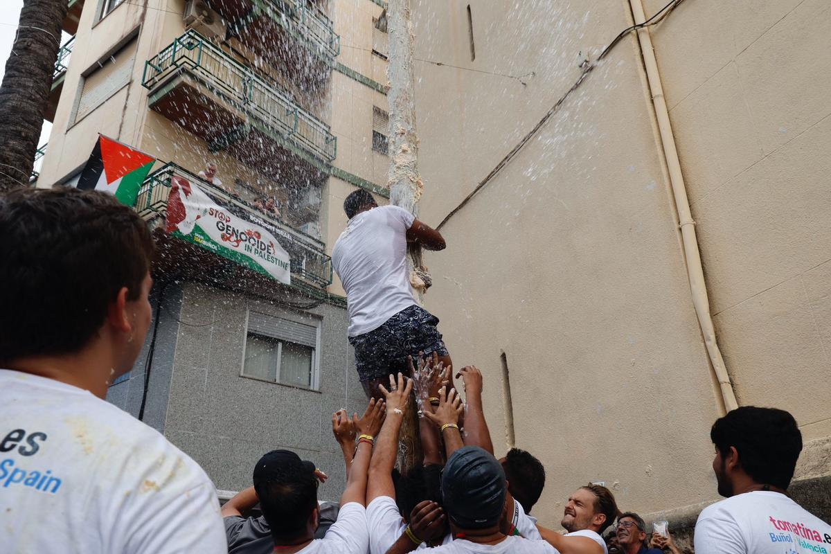 Todo listo para que comience la Tomatina de Buñol