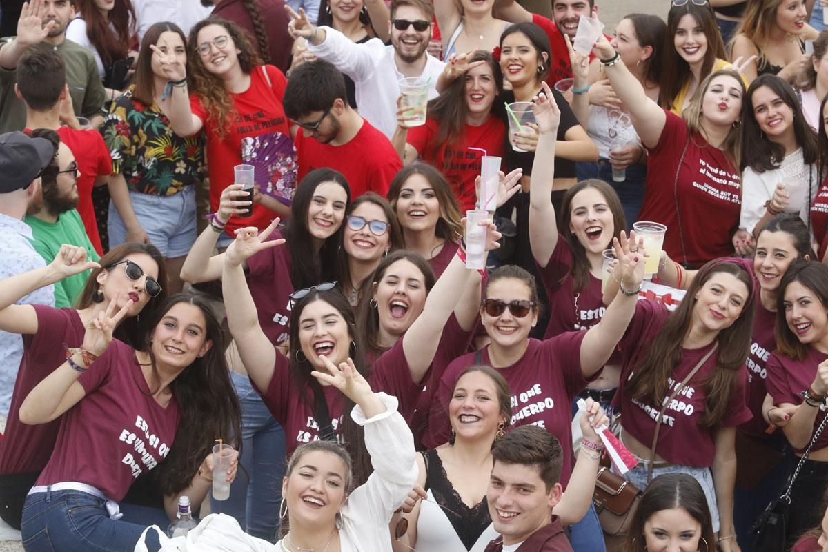 FOTOGALERIA / Botellón en el Arenal