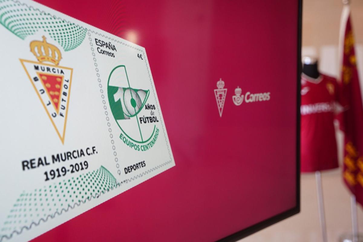 La emisión pertenece a la serie ‘Deportes’ y homenajea a entidades históricas del fútbol español