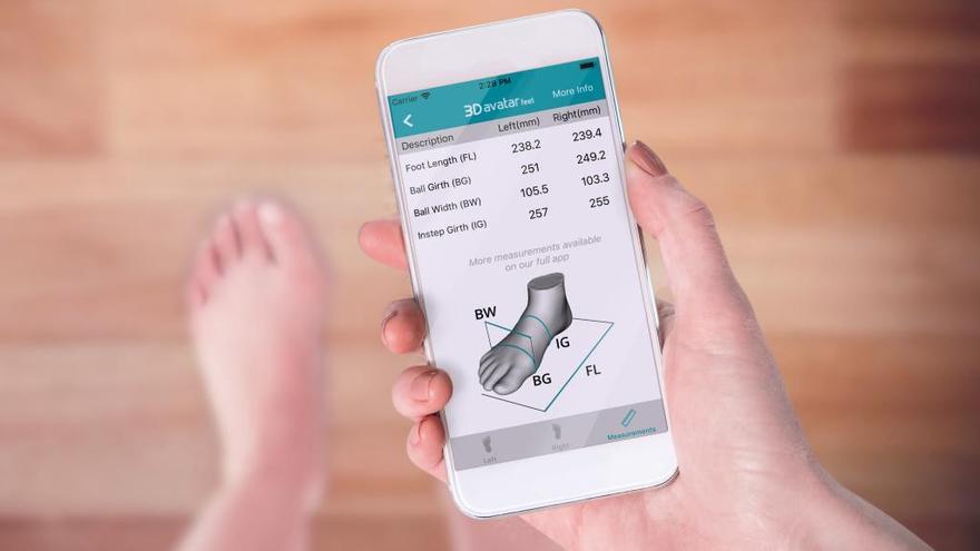 Una app y un escáner de pies ayudan a elegir la talla de zapatos en 3D -  Levante-EMV