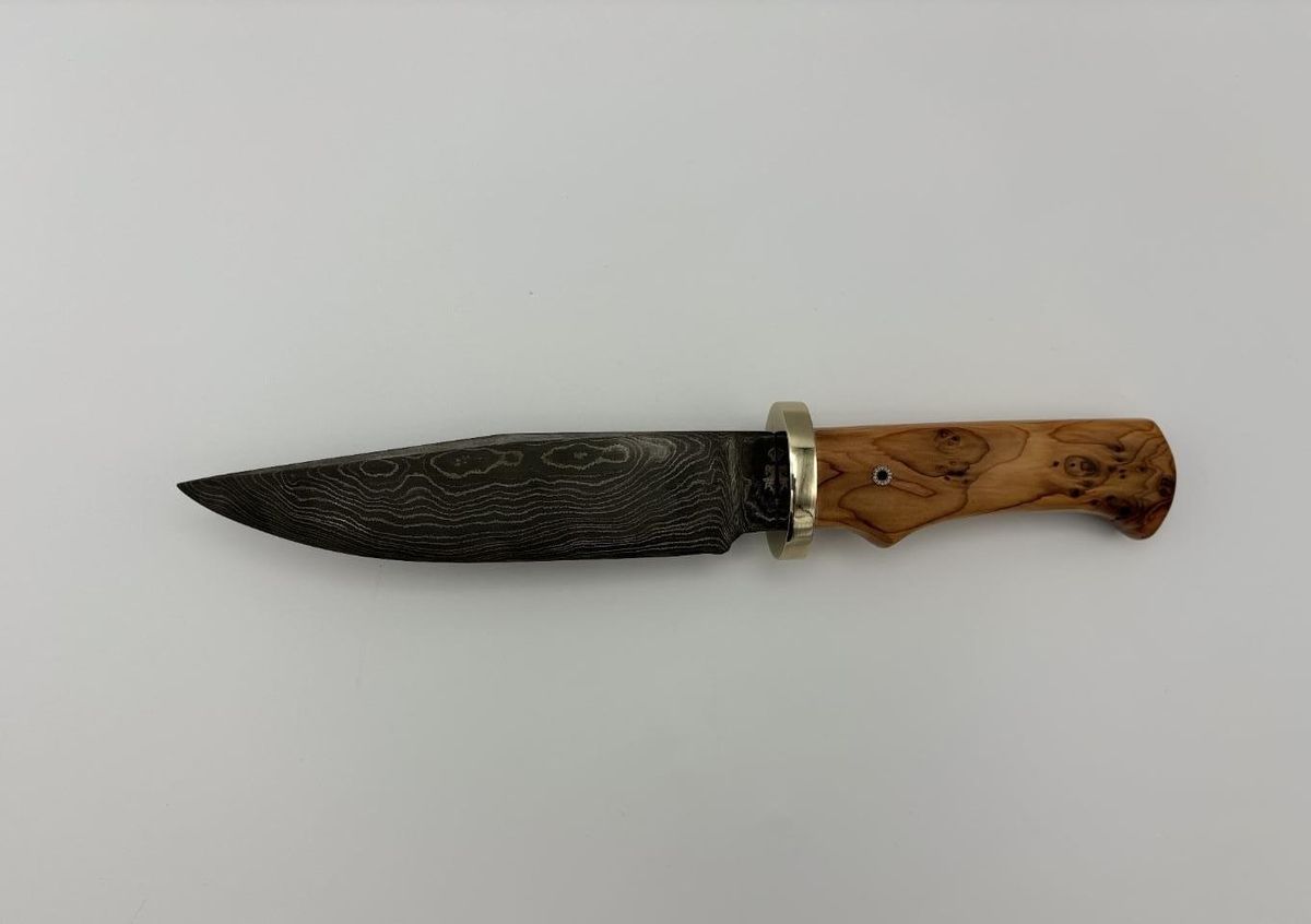 El cuchillo de Miguel Vega.