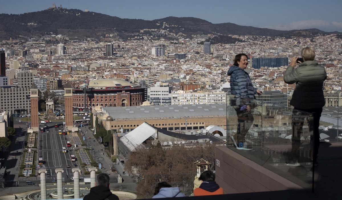 Barcelona projecta pisos públics i equipaments al recinte firal de Montjuïc Barcelona projecta pisos públics i equipaments al recinte firal de Montjuïc