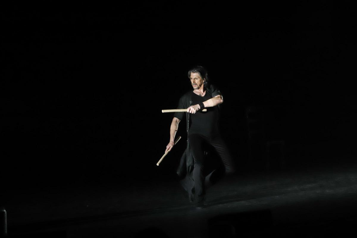 Miguel Ángel Berna durante la representación de 'Rematadera'.