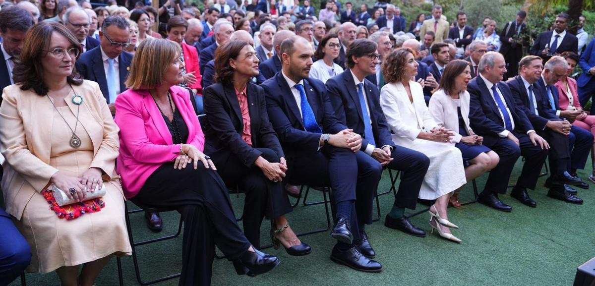 El president crida a mantenir "ferms" els ponts entre Espanya i Catalunya