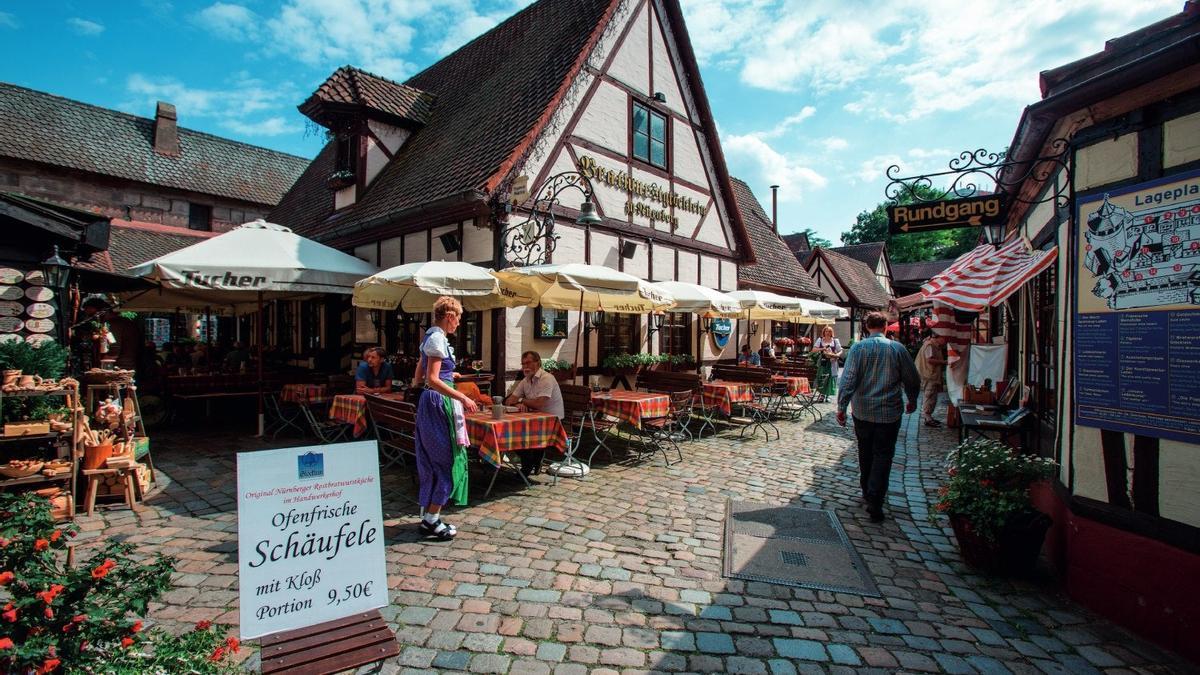 Restaurante Bratwurstglöcklein, Núremberg, Franconia, Alemania