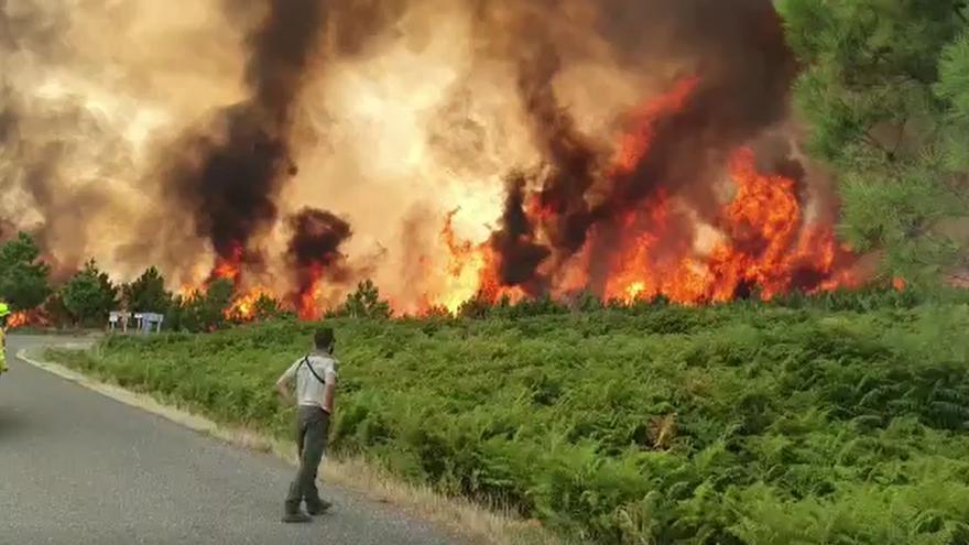 VÍDEO | Imágenes del incendio en Santibañez el Alto