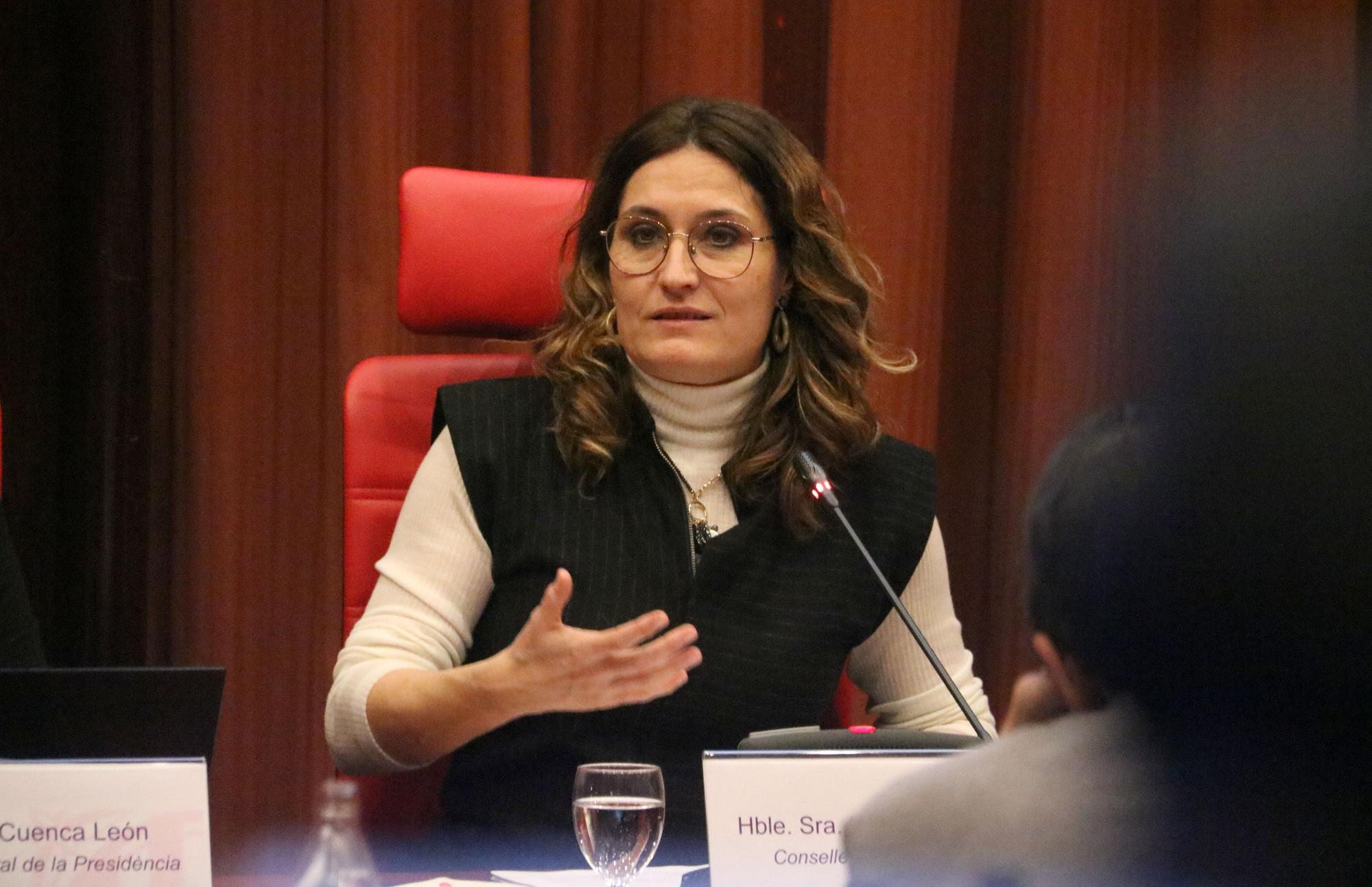 La 'consellera' de Presidència, Laura Vilagrà, en su comparecencia en el Parlament para explicar los presupuestos de 2023