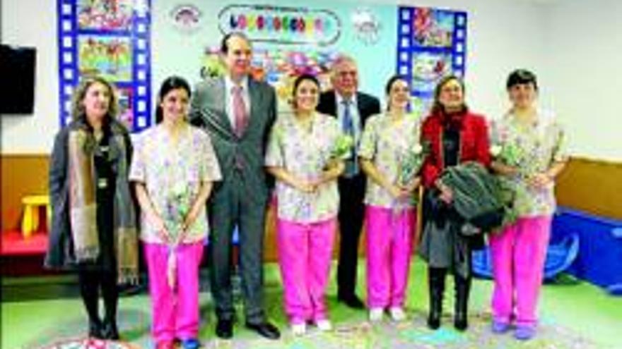 Carrón  visita el centro infantil de Bodegones