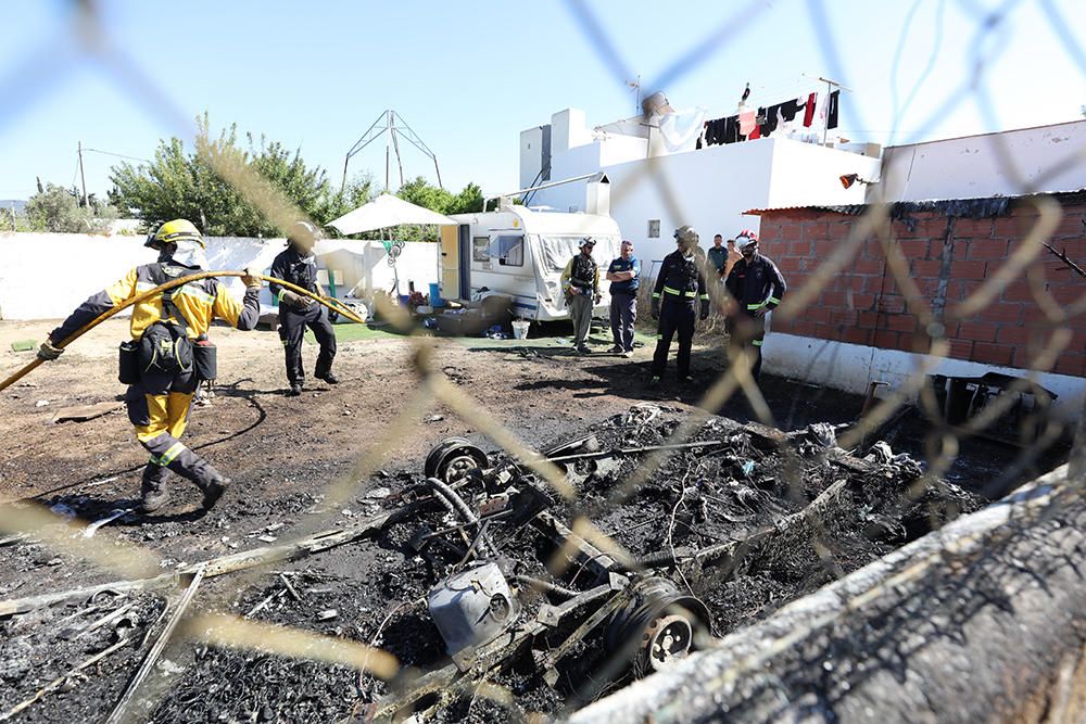 Incendio en una zona de rastrojos en Sant Antoni