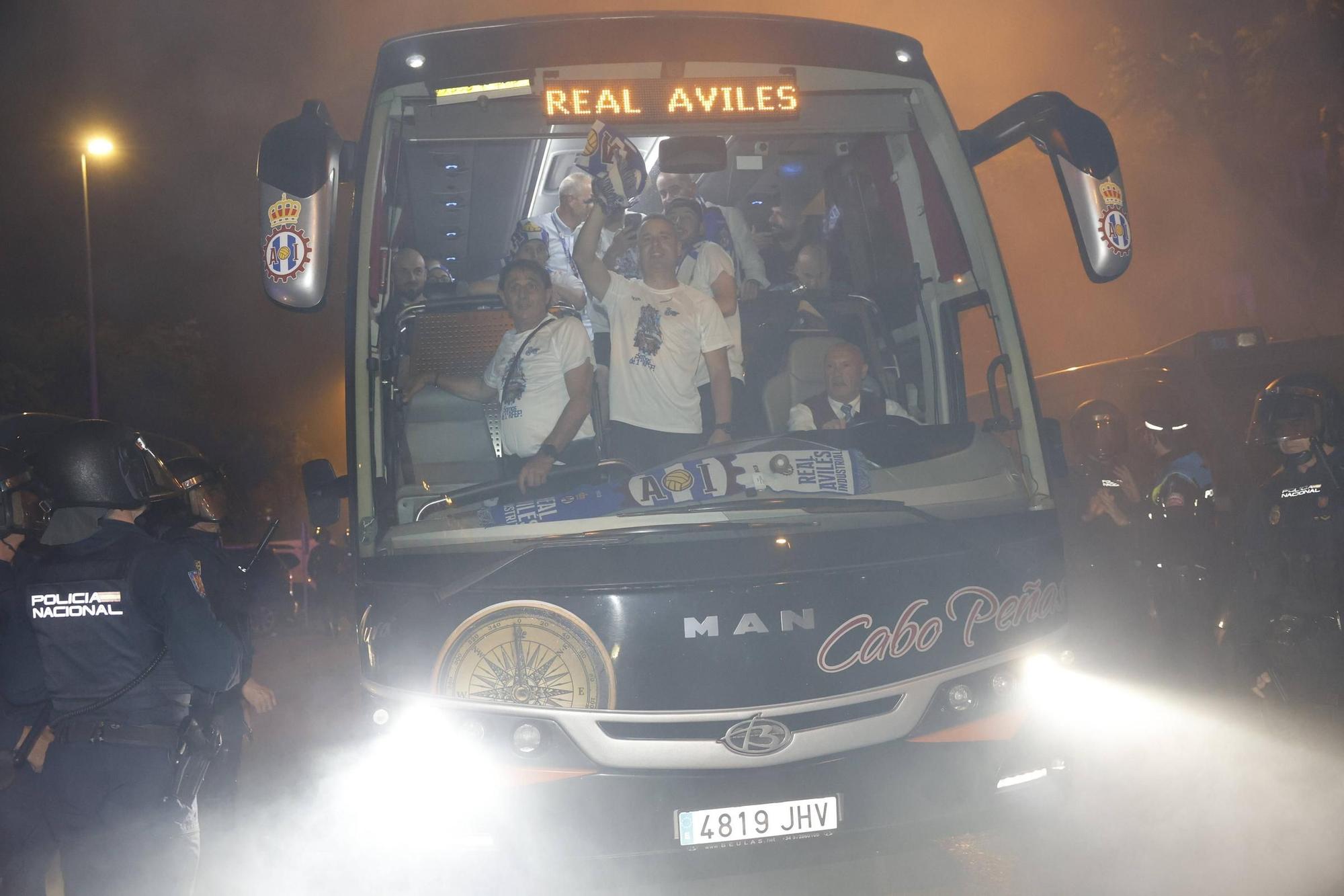 EN IMÁGENES: Locura en las calles de Avilés por el ascenso